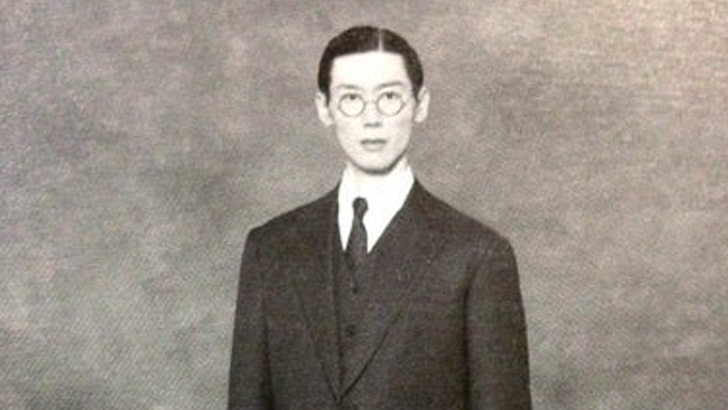 高島孝太郎って素敵!アコーディオンとウッドベースを弾きながら昭和流行歌を歌う4人兄弟の長男 高島孝太郎って素敵!アコーディオンとウッドベースを弾きながら昭和流行歌を歌う4人兄弟の長男