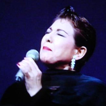 金子由香利:独自のスタイルを確立